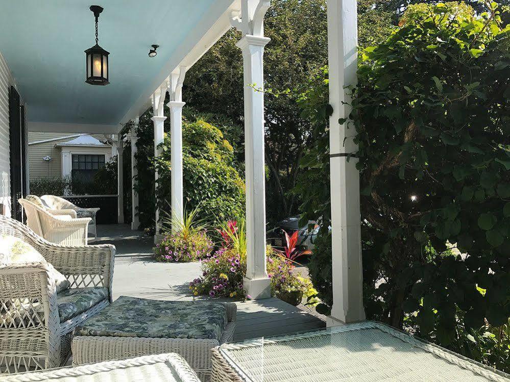 ニューポート La Farge Perry House Bed & Breakfast エクステリア 写真